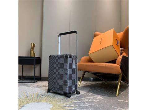 louis vuitton valiz